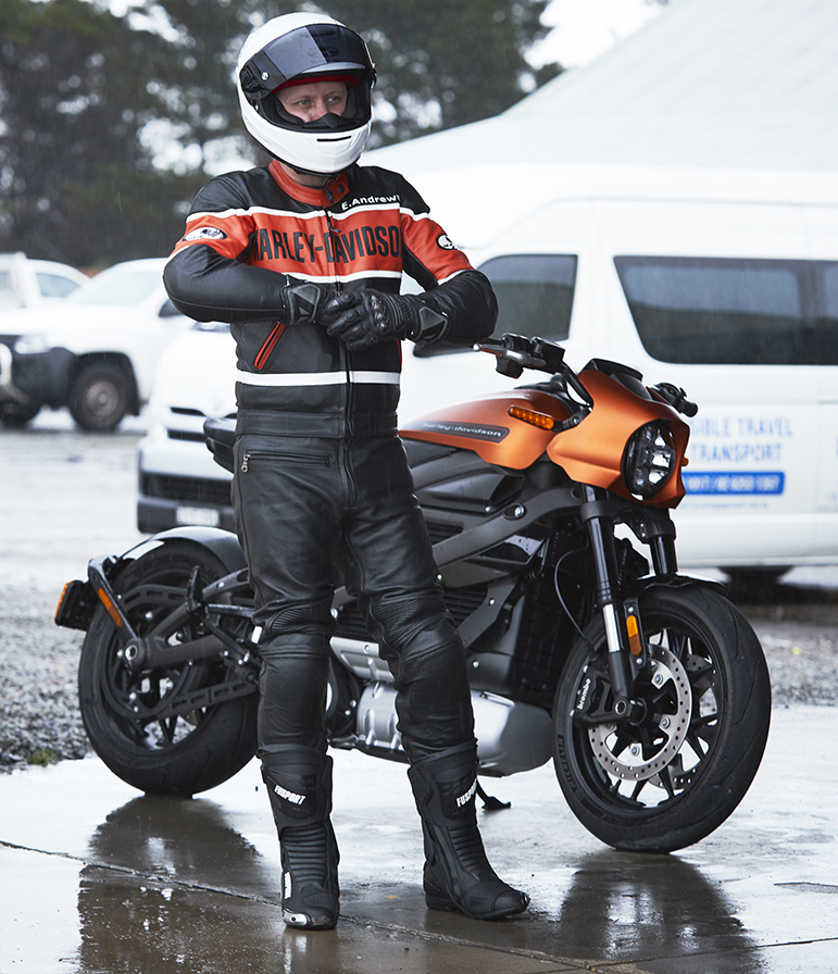 Elliott Andrews and a Harley-Davidson Livewire at the Blind Speed Track Day at Wakefield Park Raceway in Goulburn, Australia, May 2021.